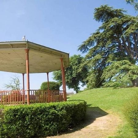 Number 22 - Le Dorat - Apartment 4 With Garden & Free Parking Zewnętrze zdjęcie